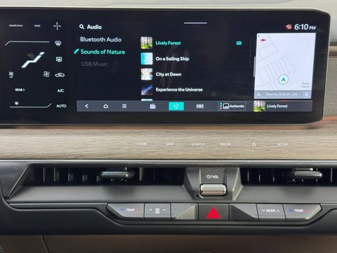 Used 2024 Kia EV9 Land image 29