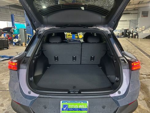 New 2026 Chevrolet Equinox EV LT image 24