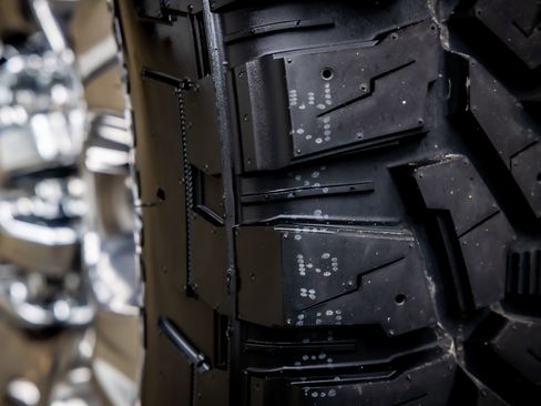 Used 2020 Ford F350 Lariat w/ Lariat Ultimate Package image 28