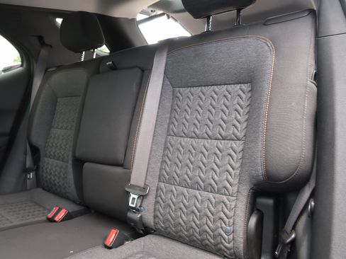 Used 2023 Chevrolet Equinox LT FWD image 34
