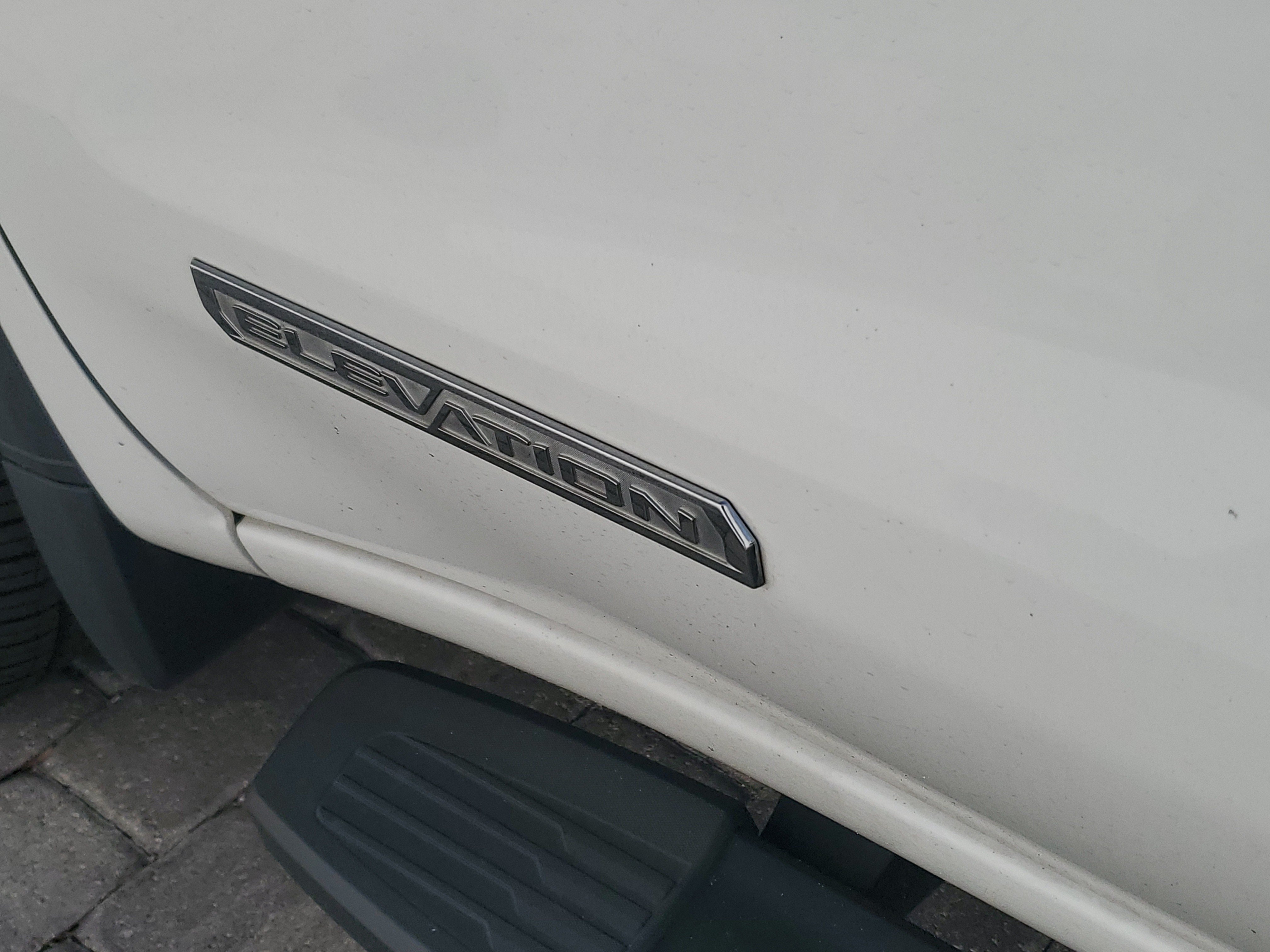 Used 2022 GMC Sierra 1500 Elevation RWD image 7