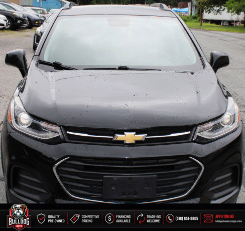 Used 2019 Chevrolet Trax LT w/ LT Convenience Package AWD/4WD image 2