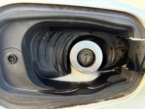 Used 2016 Volvo XC90 T8 Inscription image 31