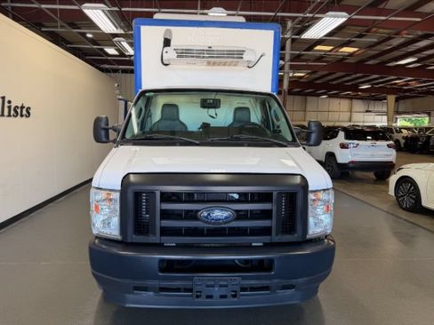 Used 2023 Ford E-350 and Econoline 350 Super Duty w/ Power Windows & Locks Group RWD image 7