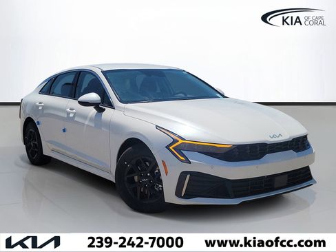New 2026 Kia K5 LXS FWD image 1