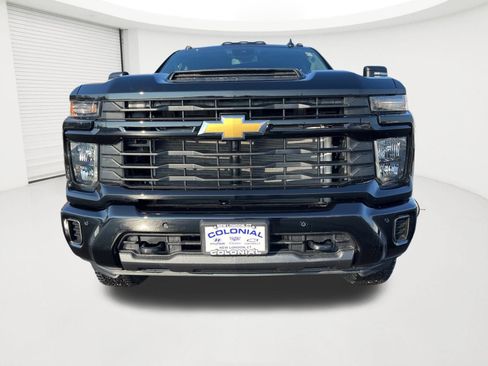 New 2026 Chevrolet Silverado 2500 Custom image 2