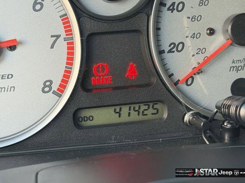 Used 2005 MAZDA MX-5 Miata MAZDASPEED image 26