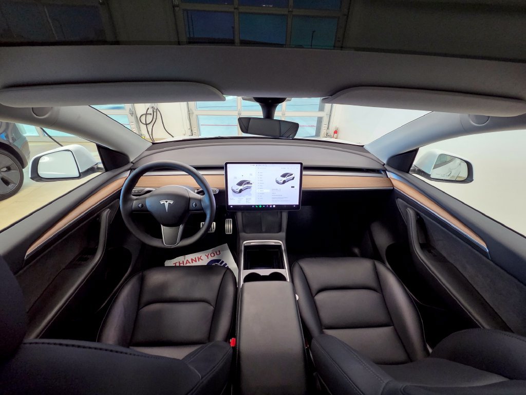 Used 2022 Tesla Model Y Performance AWD/4WD image 17