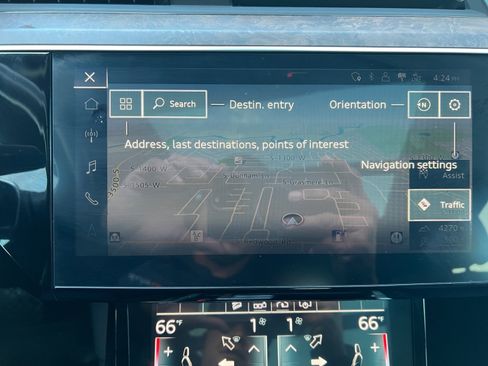 Used 2020 Audi e-tron Premium Plus image 25