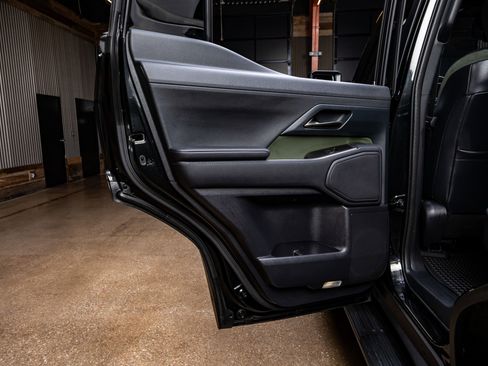 Used 2025 Lexus GX 550 image 38