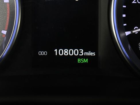 Used 2017 Toyota Highlander XLE image 29