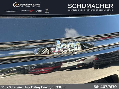 Certified 2024 Jeep Grand Cherokee Limited AWD/4WD image 16
