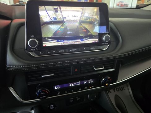 Used 2026 Nissan Rogue SV AWD/4WD image 24