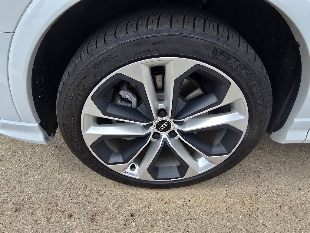 Used 2022 Audi Q3 2.0T Premium Plus AWD/4WD image 9