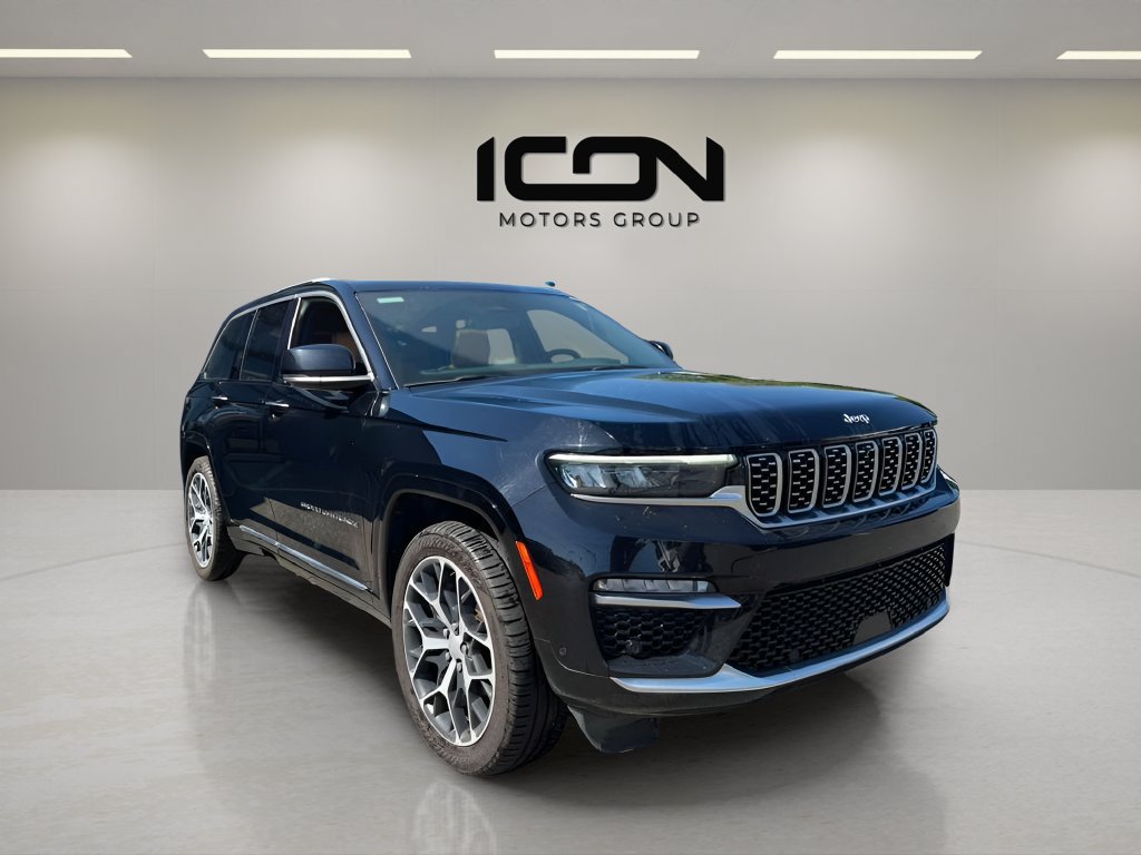 Used 2023 Jeep Grand Cherokee Summit AWD/4WD image 7