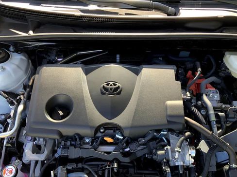 Used 2025 Toyota Camry SE FWD image 30