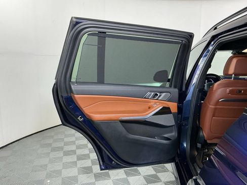 Certified 2024 BMW X7 xDrive40i w/ M Sport Package AWD/4WD image 24