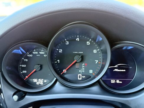 Used 2019 Porsche Macan image 6