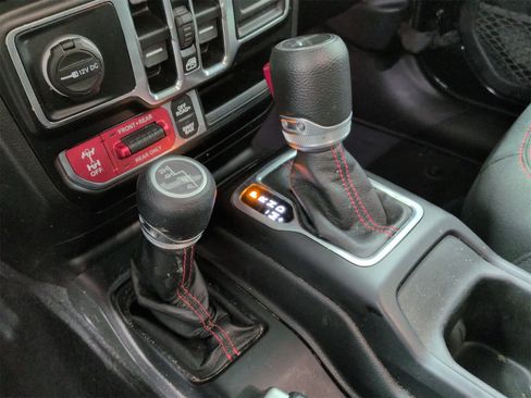 Certified 2022 Jeep Gladiator Rubicon image 31