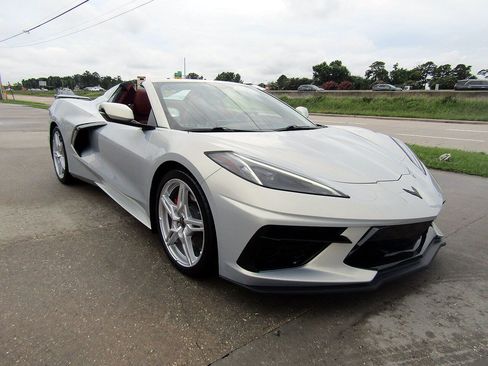 Used 2021 Chevrolet Corvette Stingray Premium Conv w/ 3LT RWD image 3