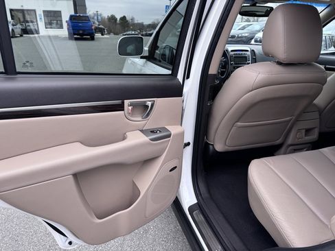 Used 2011 Hyundai Santa Fe Limited image 18