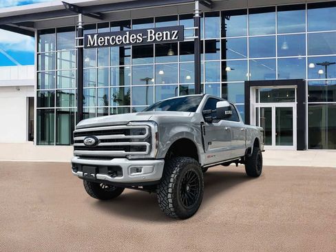 Used 2026 Ford F250 Platinum AWD/4WD image 1