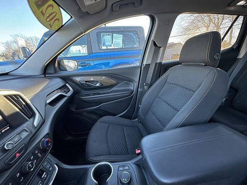 Used 2021 GMC Terrain SLE w/ Driver Convenience Package image 23
