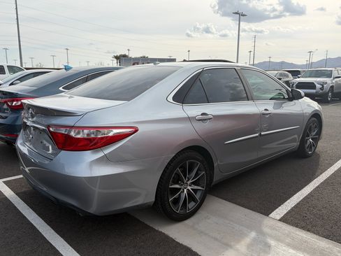 Used 2016 Toyota Camry XSE w/ Moonroof Package image 3