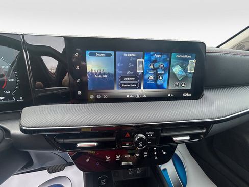 Used 2026 Nissan Kicks SR w/ SR Premium Package image 21