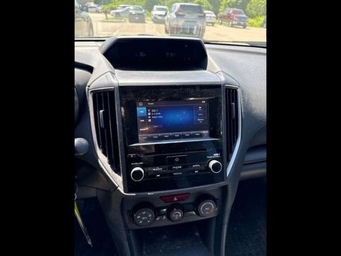 Used 2019 Subaru Crosstrek 2.0i Premium AWD/4WD image 19
