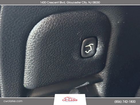 Used 2017 Jeep Grand Cherokee Limited image 25