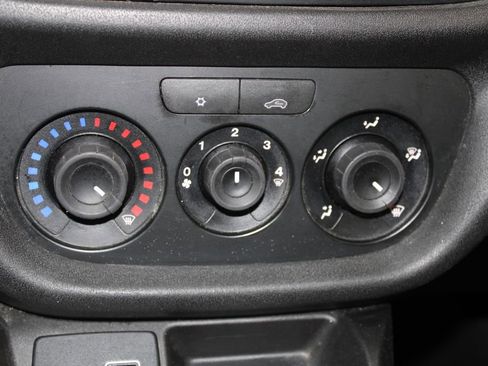 Used 2022 RAM ProMaster City Base image 42