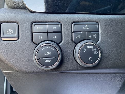 New 2025 Chevrolet Silverado 1500 LT AWD/4WD image 29