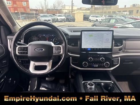 Used 2024 Ford Expedition Max XLT AWD/4WD image 15