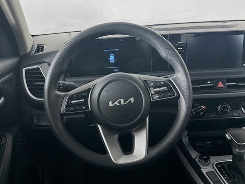 Used 2026 Kia Seltos LX FWD image 17