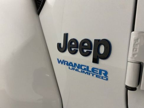 Used 2021 Jeep Wrangler Unlimited Sahara image 96