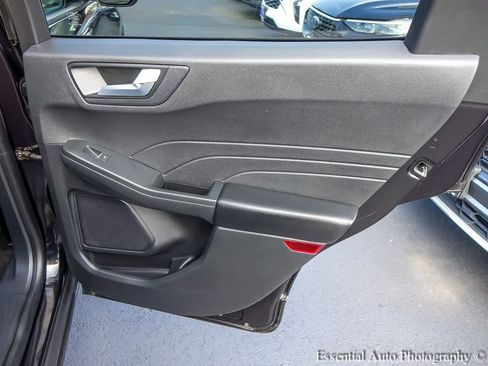 Used 2022 Ford Escape SEL FWD image 22