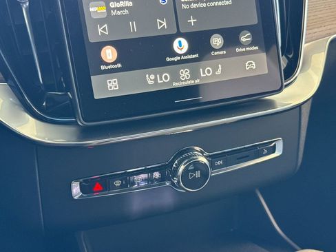 New 2026 Volvo XC90 B5 Core image 21