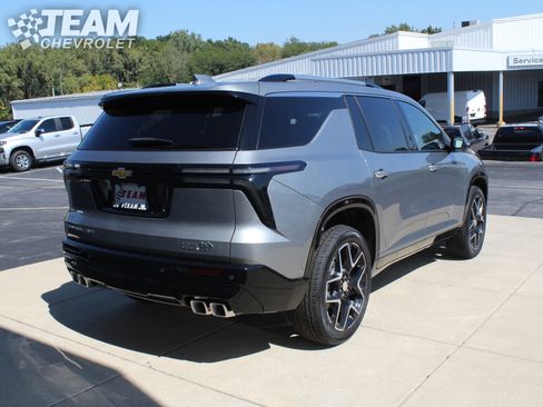 New 2026 Chevrolet Traverse High Country w/ LPO, Floor Liner Package image 4