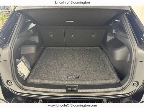 Used 2026 Volkswagen Tiguan SEL R-Line AWD/4WD image 13