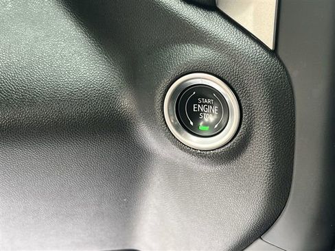 Certified 2021 Chevrolet Silverado 1500 RST image 16