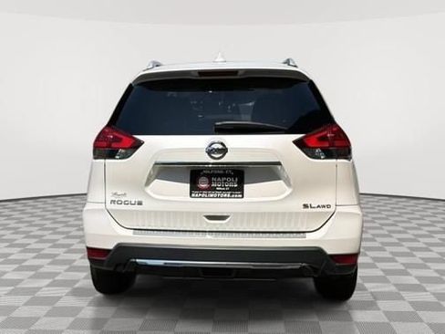 Used 2018 Nissan Rogue SL w/ Premium Package AWD/4WD image 4