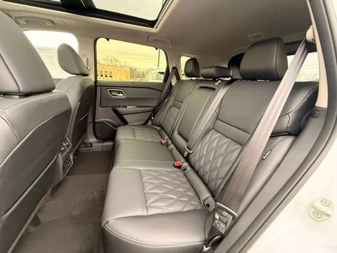 New 2026 Nissan Rogue Platinum w/ Platinum Premium Package image 15