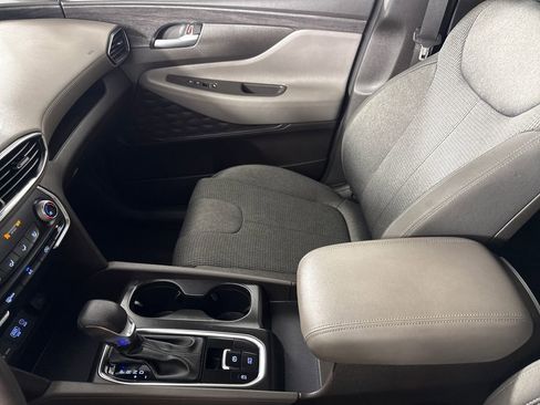 Used 2020 Hyundai Santa Fe SE FWD image 16