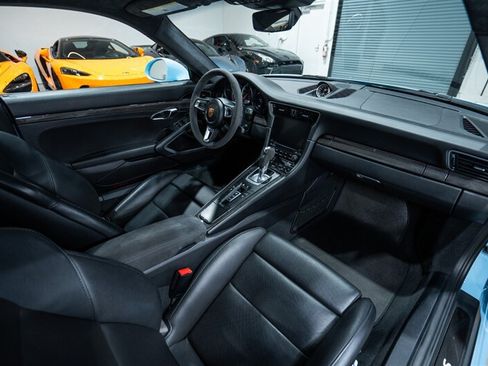 Used 2017 Porsche 911 Turbo S AWD/4WD image 29