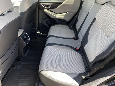 Used 2019 Subaru Forester Premium AWD/4WD image 15
