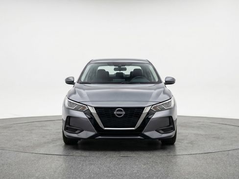 Used 2025 Nissan Sentra S FWD image 2