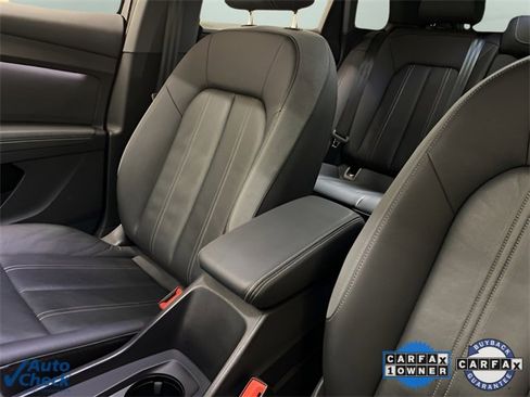 Used 2024 Audi Q4 e-tron Premium image 54