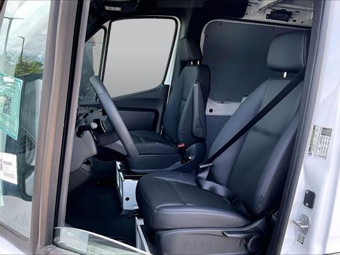 New 2026 Mercedes-Benz Sprinter 2500 image 9