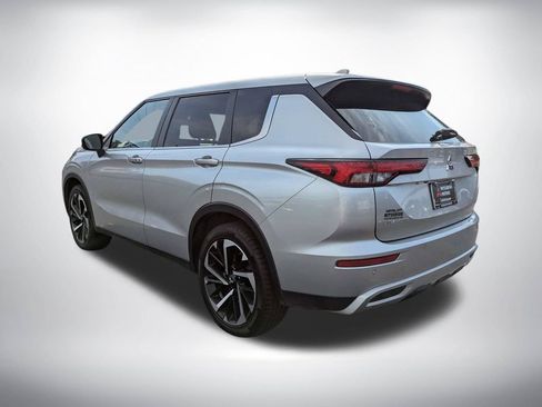 Used 2024 Mitsubishi Outlander SE AWD/4WD image 6